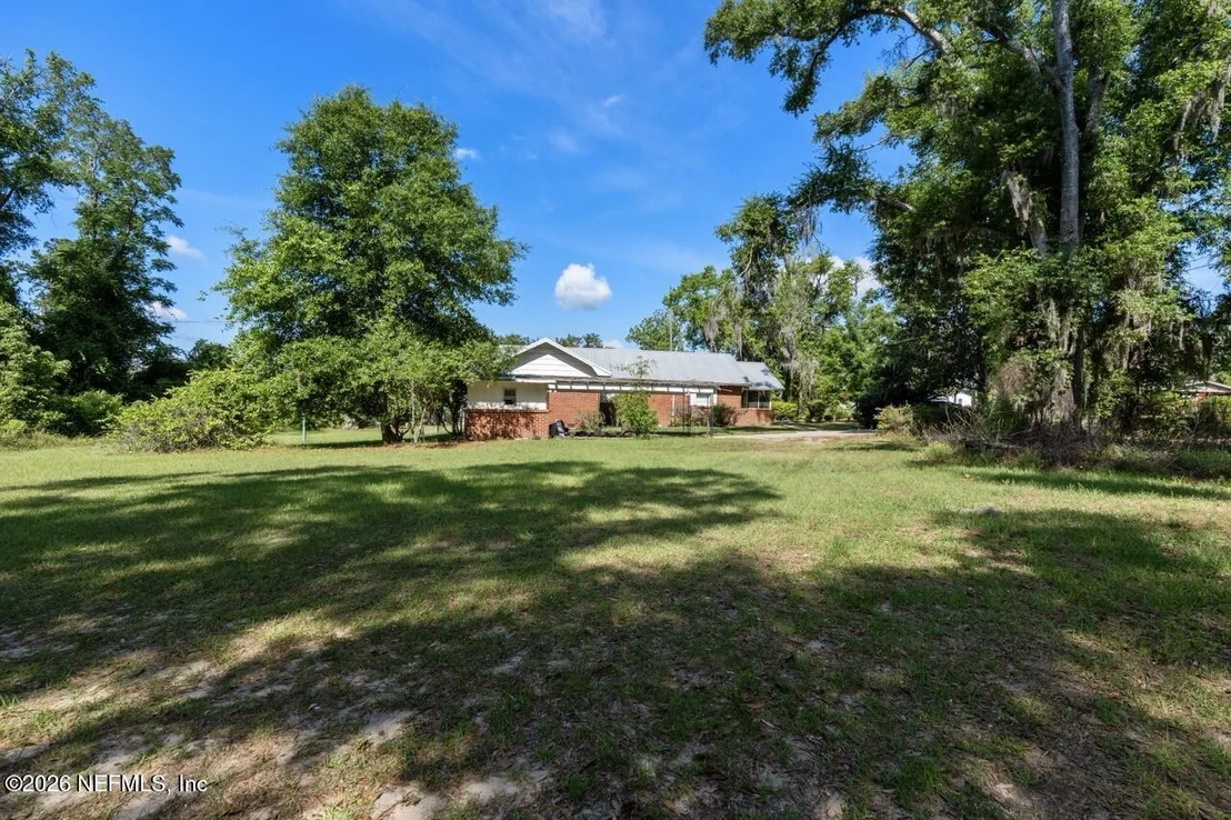 Photo of 646 SE OLD COUNTY CAMP Road