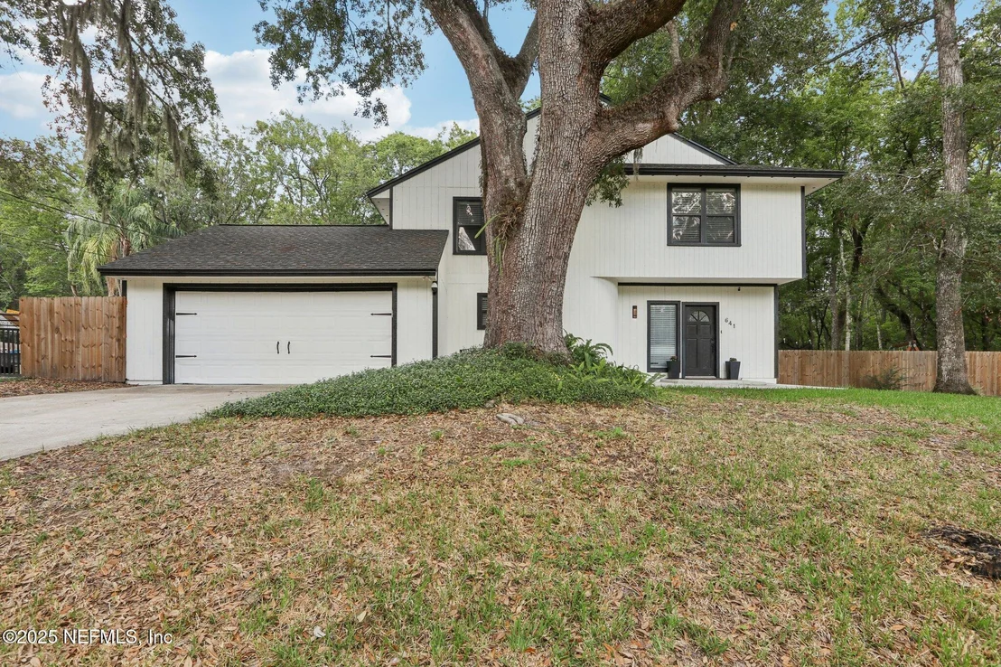 Photo of 641 NELSON Drive