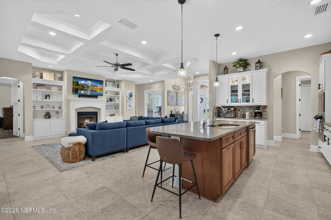 Photo of 287 VALE Drive