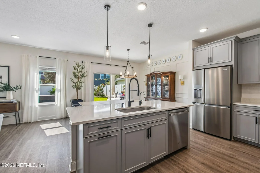 Photo of 37 VICKSBURG Drive