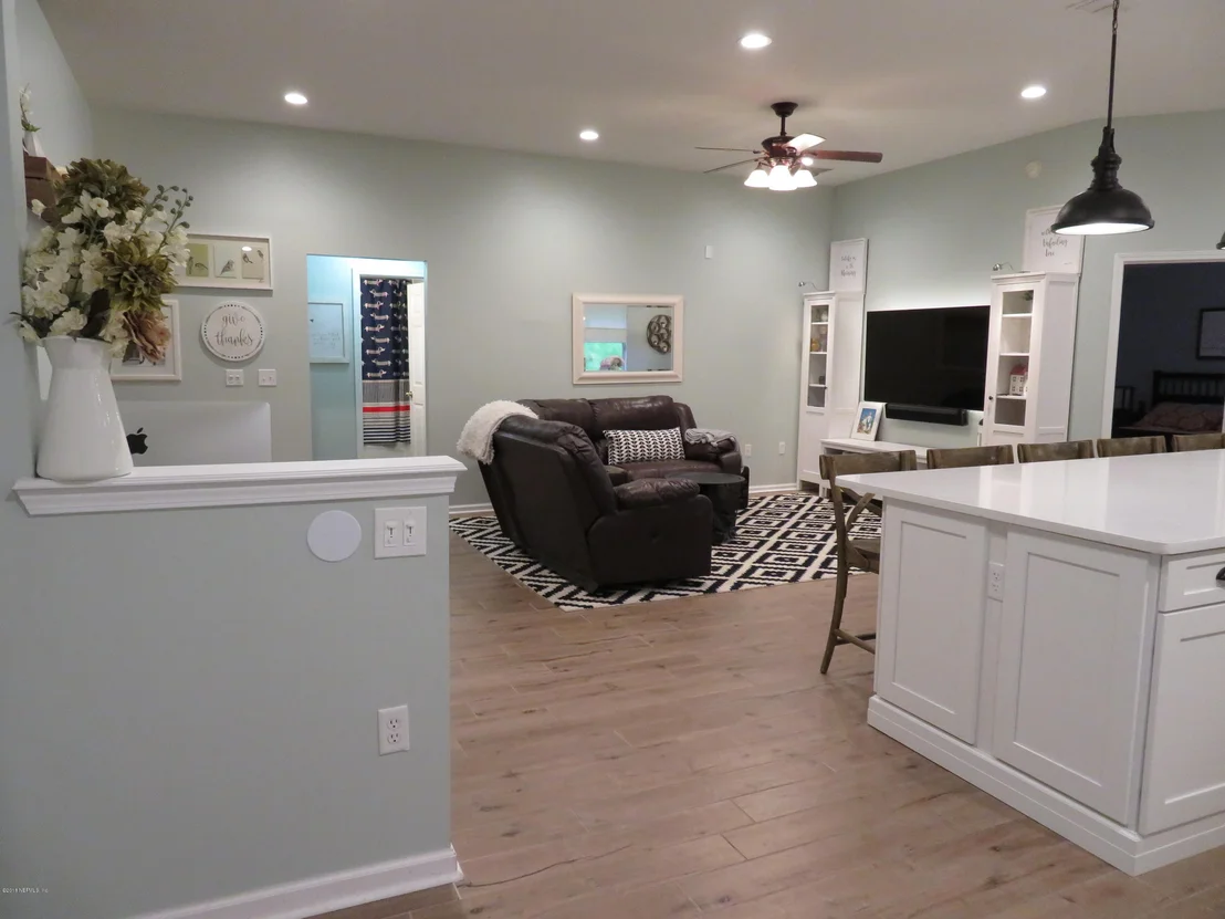 Photo of 890 S LILAC Loop