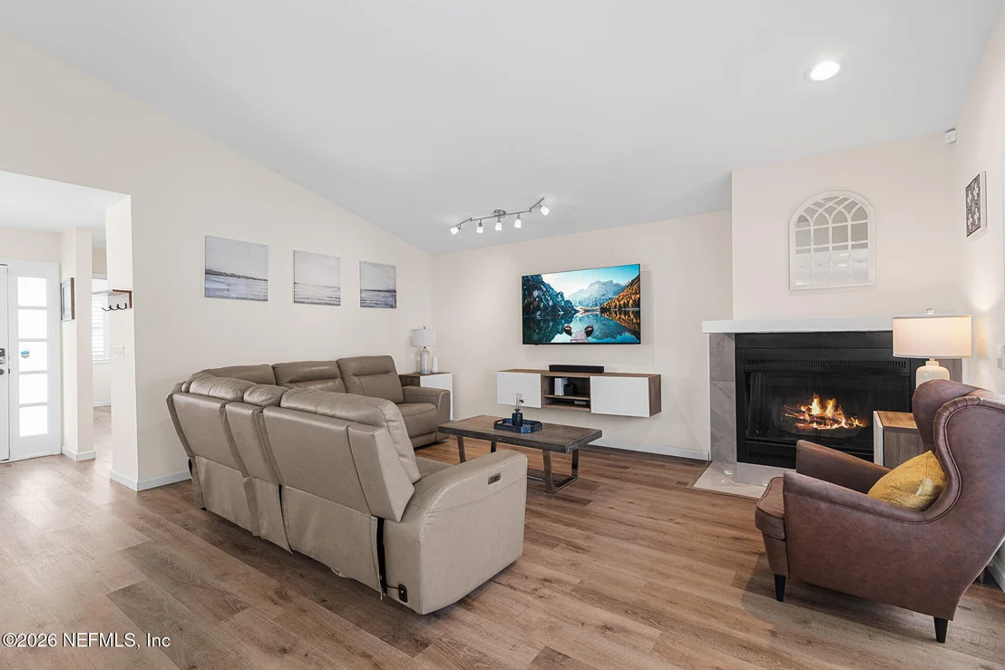 Photo of 7842 LINKSIDE Drive