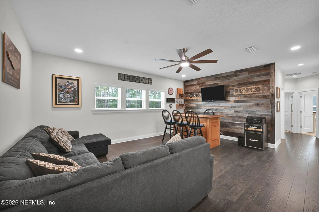 Photo of 276 BACK CREEK Drive