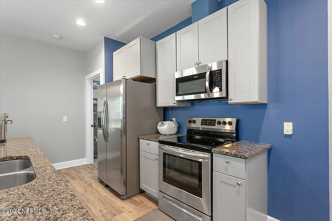 Photo of 154 GILBERT ST Street