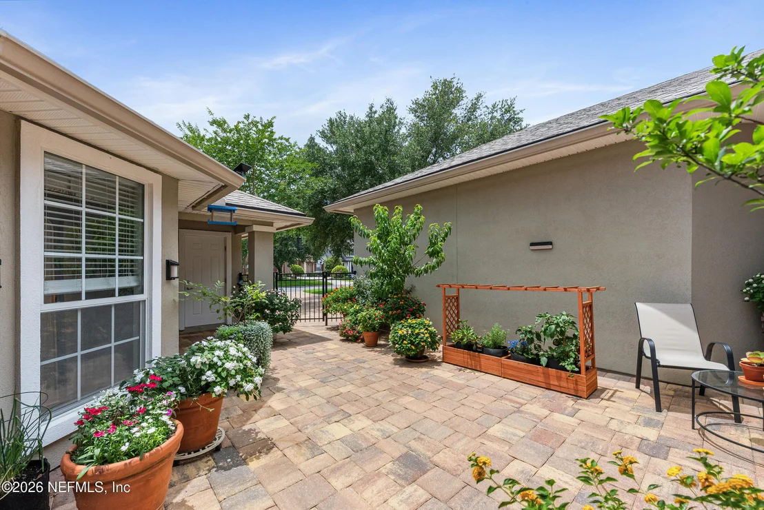 Photo of 1015 GREEN PINE Circle