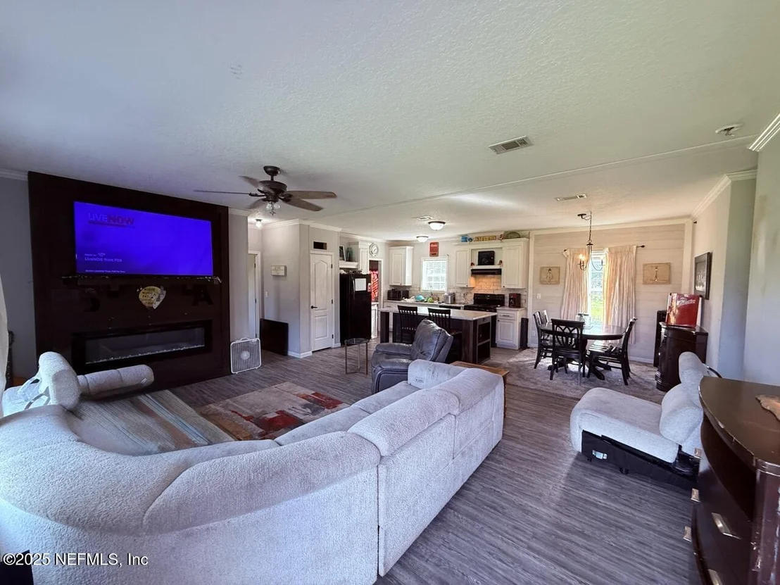 Photo of 85488 N HARTS Road