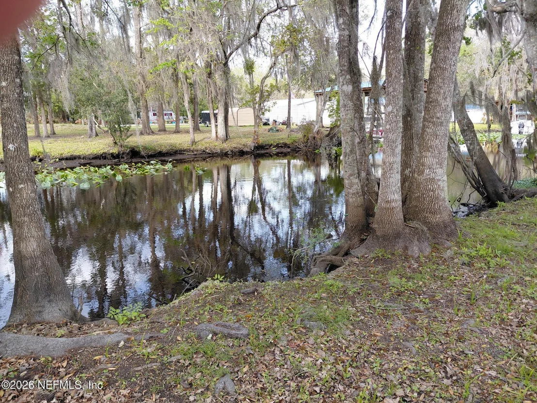 Photo of 106 BREEZEWOOD Circle