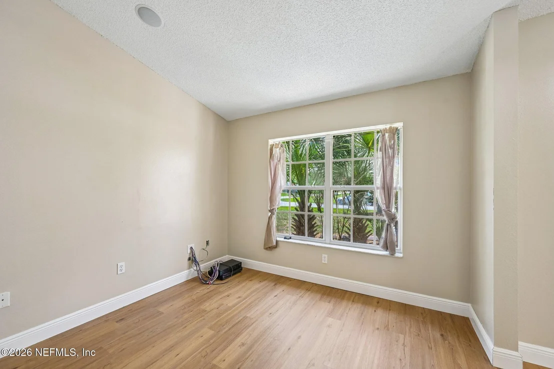 Photo of 2 BIRDSEYE Place