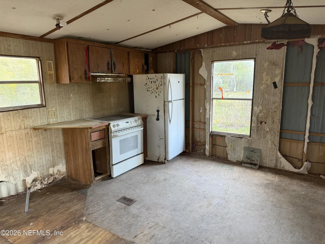 Photo of 235 OAKCREST Drive
