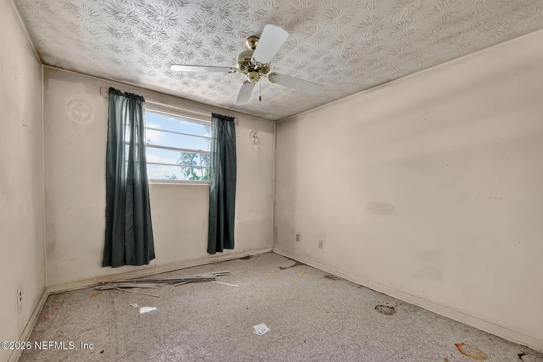 Photo of 4915 CHIVALRY Drive