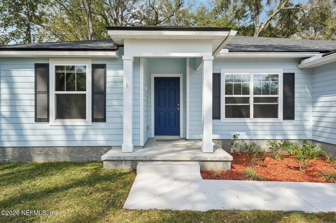 Photo of 6971 COMO Road