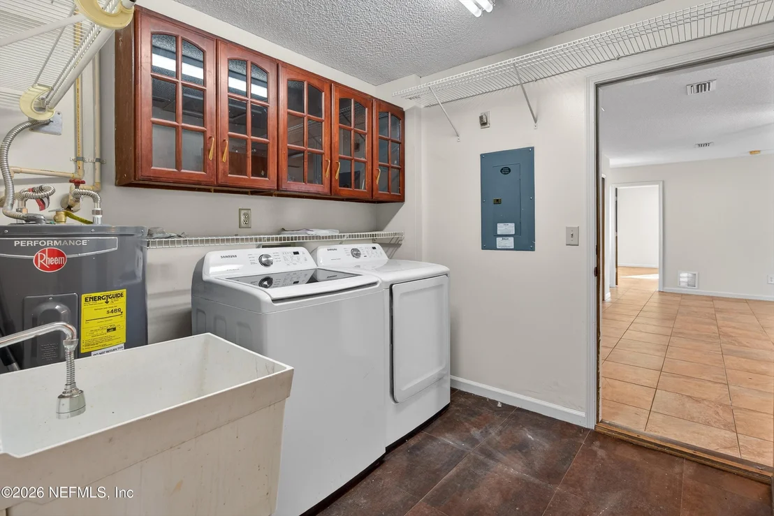 Photo of 4506 JUNCTION Drive
