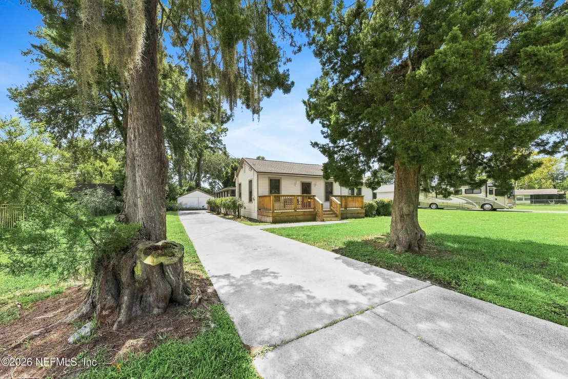 Photo of 2500 COMMUNITY Road