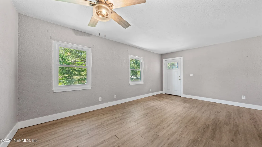 Photo of 1425 DOMAS Drive