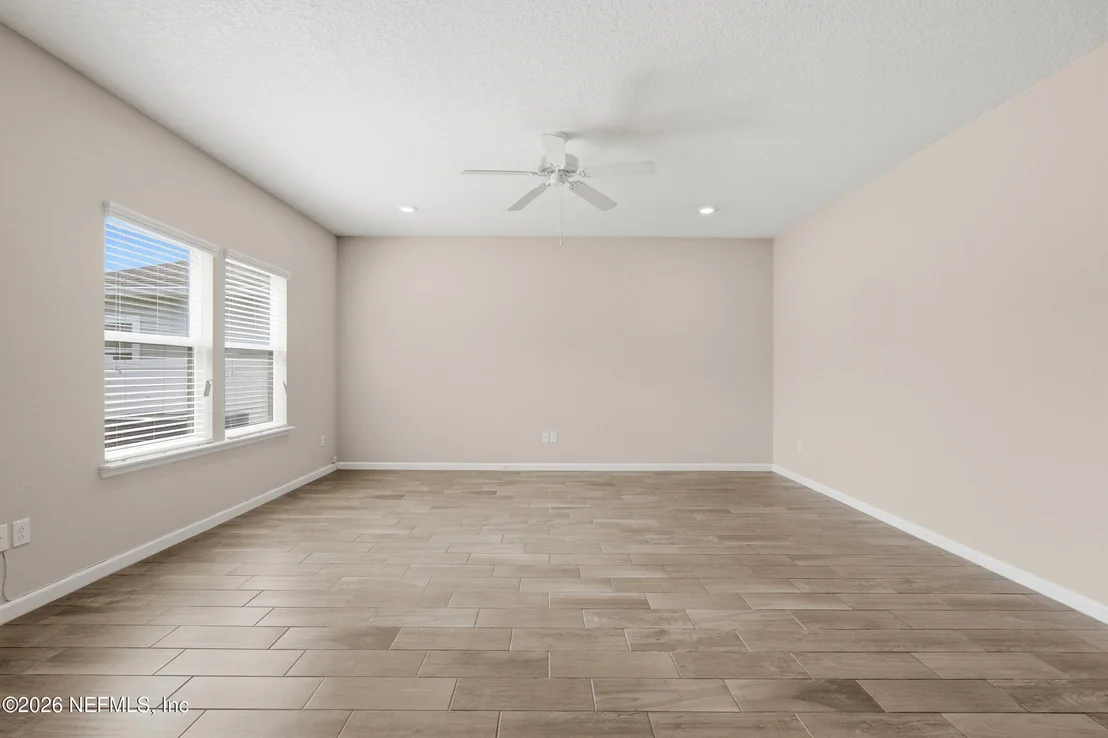 Photo of 1432 KENDALL Drive
