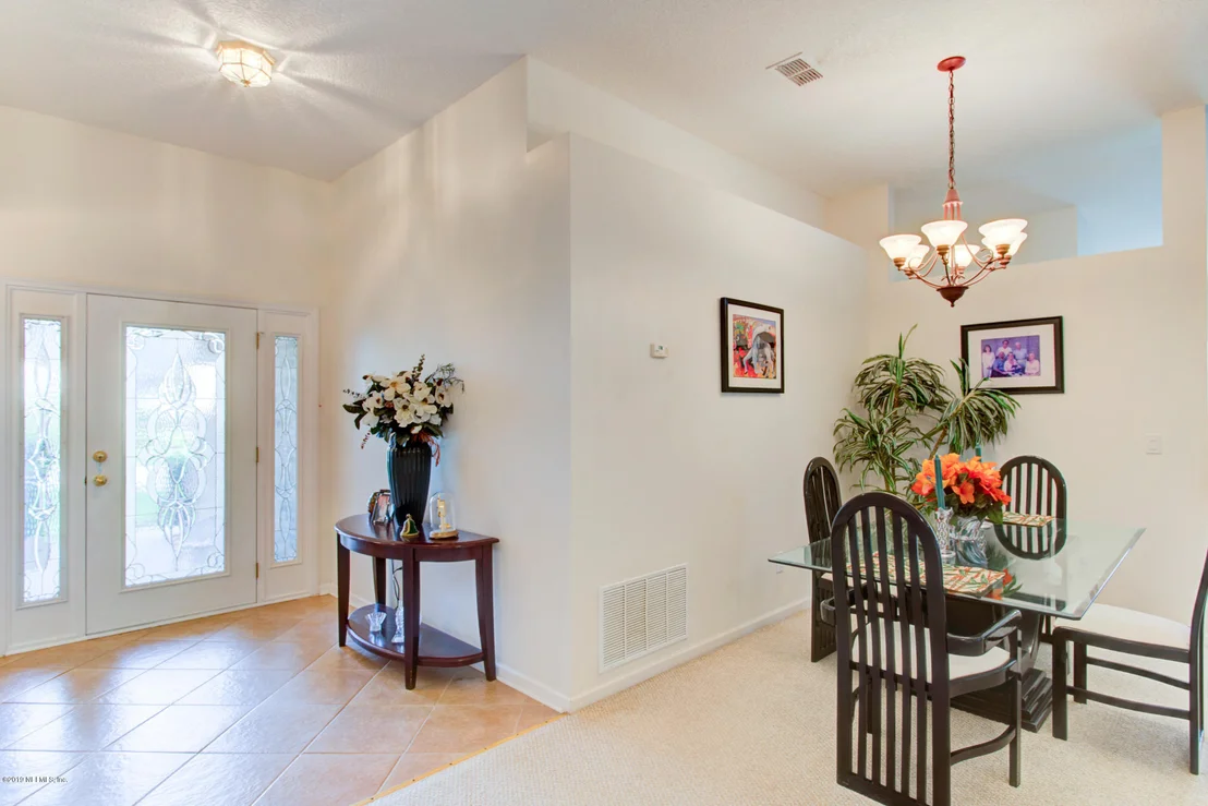Photo of 924 N LILAC Loop