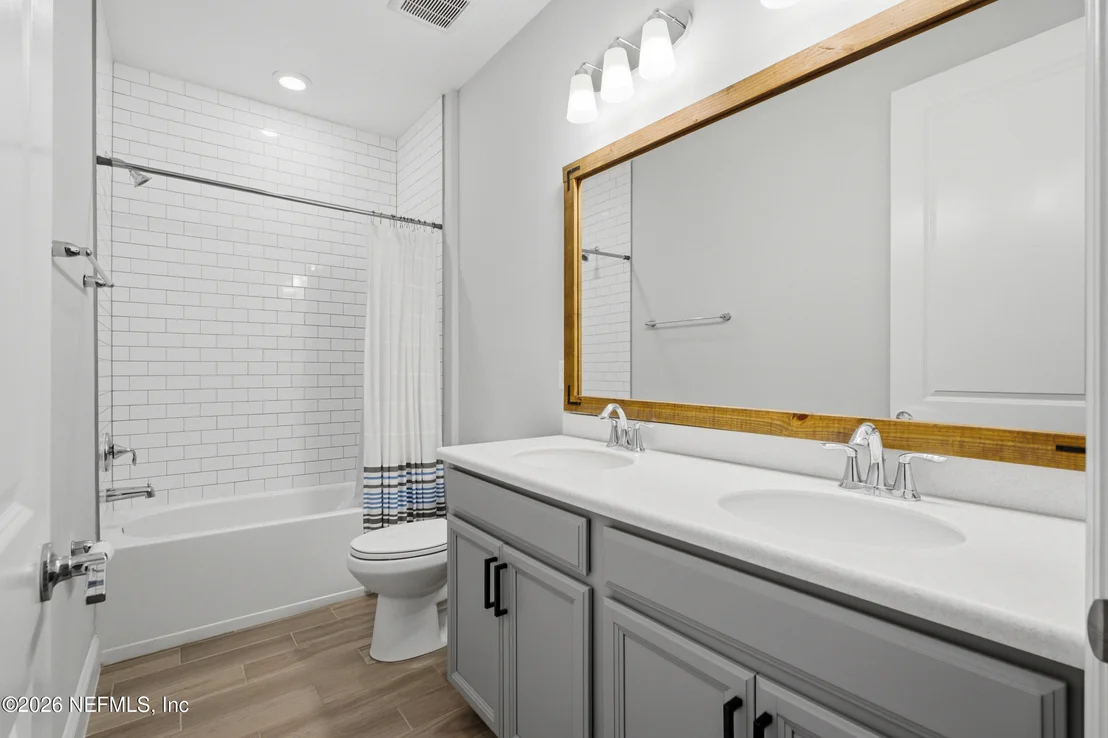 Photo of 248 CLIFTON BAY