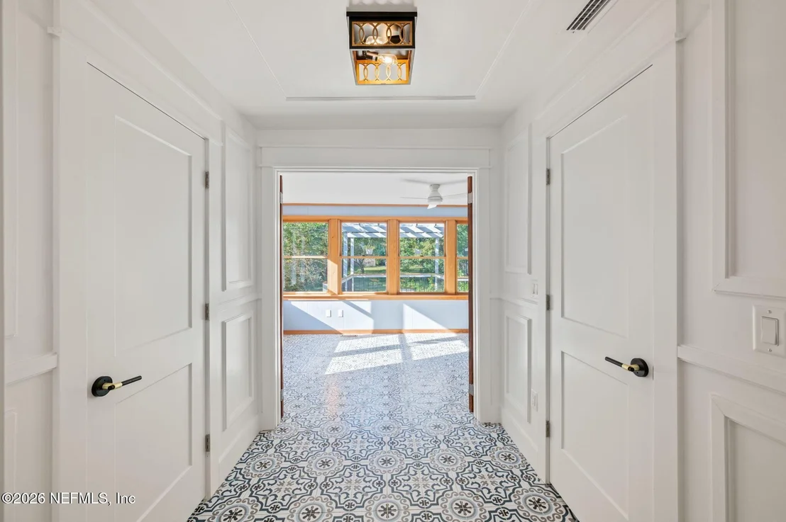 Photo of 142 WASHINGTON Street
