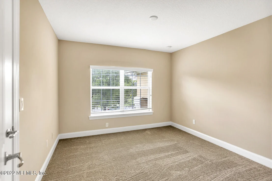 Photo of 275 STONEWELL Drive