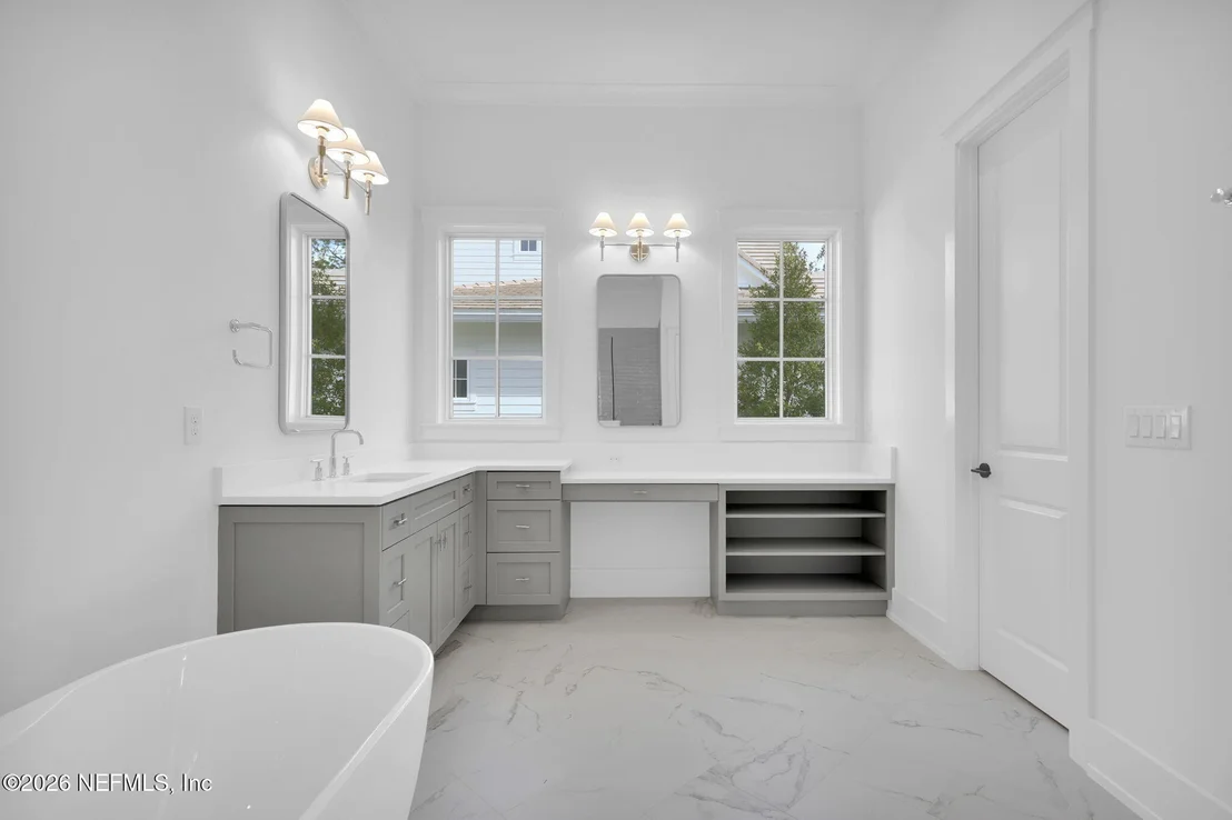 Photo of 605 SHELL RIDGE Lane