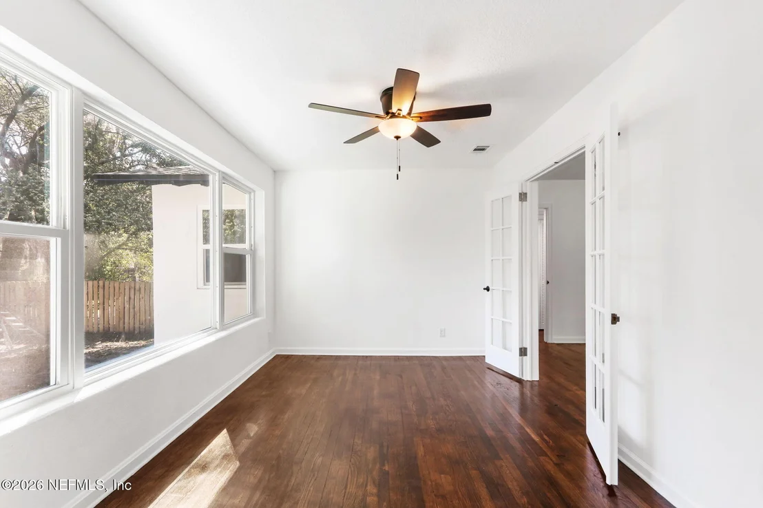Photo of 1425 SOMERVILLE Road
