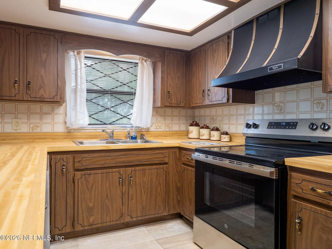 Photo of 121 SERENA Circle