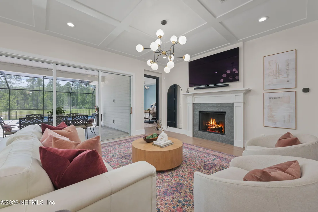 Photo of 95 PALM CREST Drive