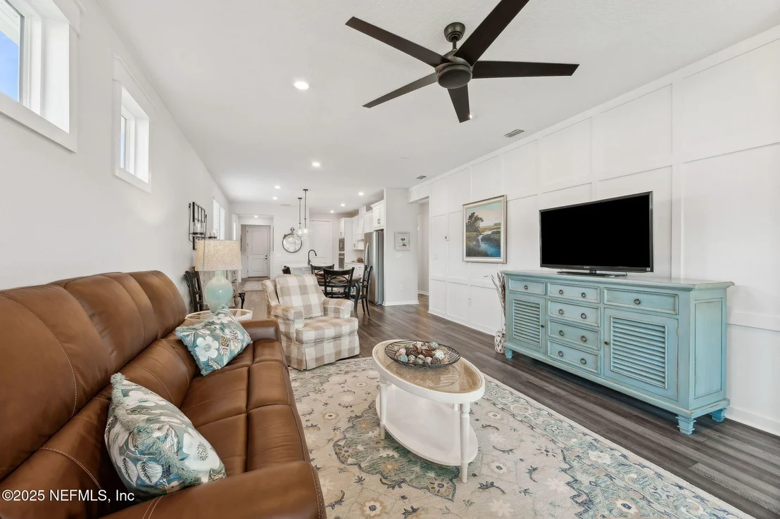 Photo of 671 JUBILEE Circle
