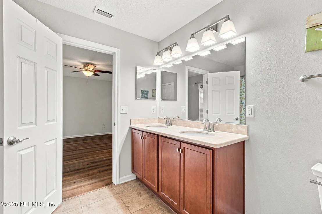 Photo of 9592 ABBY GLEN Circle