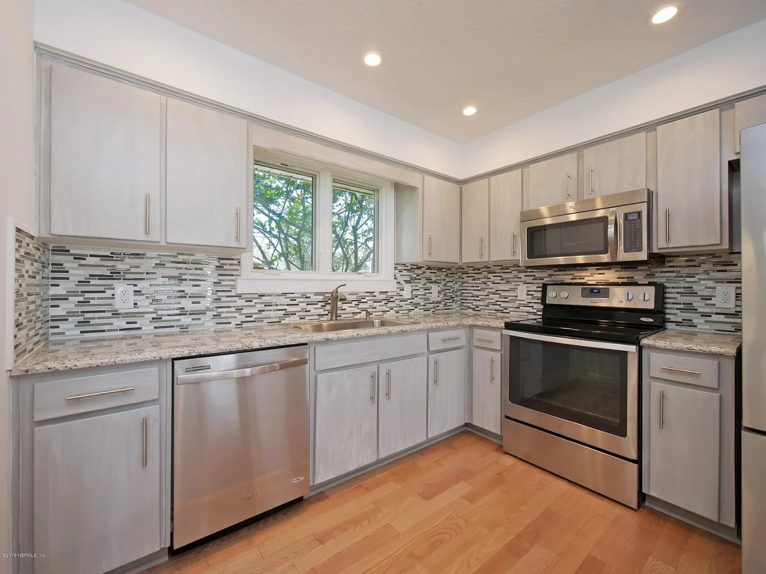 Photo of 1802 SEMINOLE Road