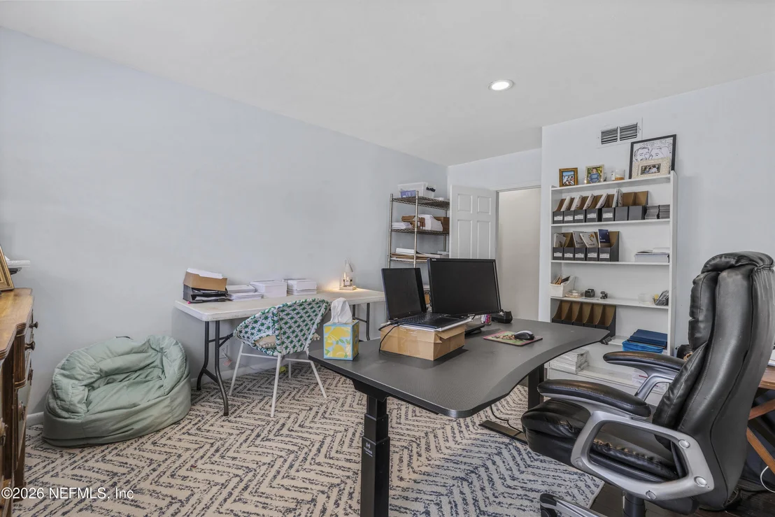 Photo of 4703 QUEEN Lane