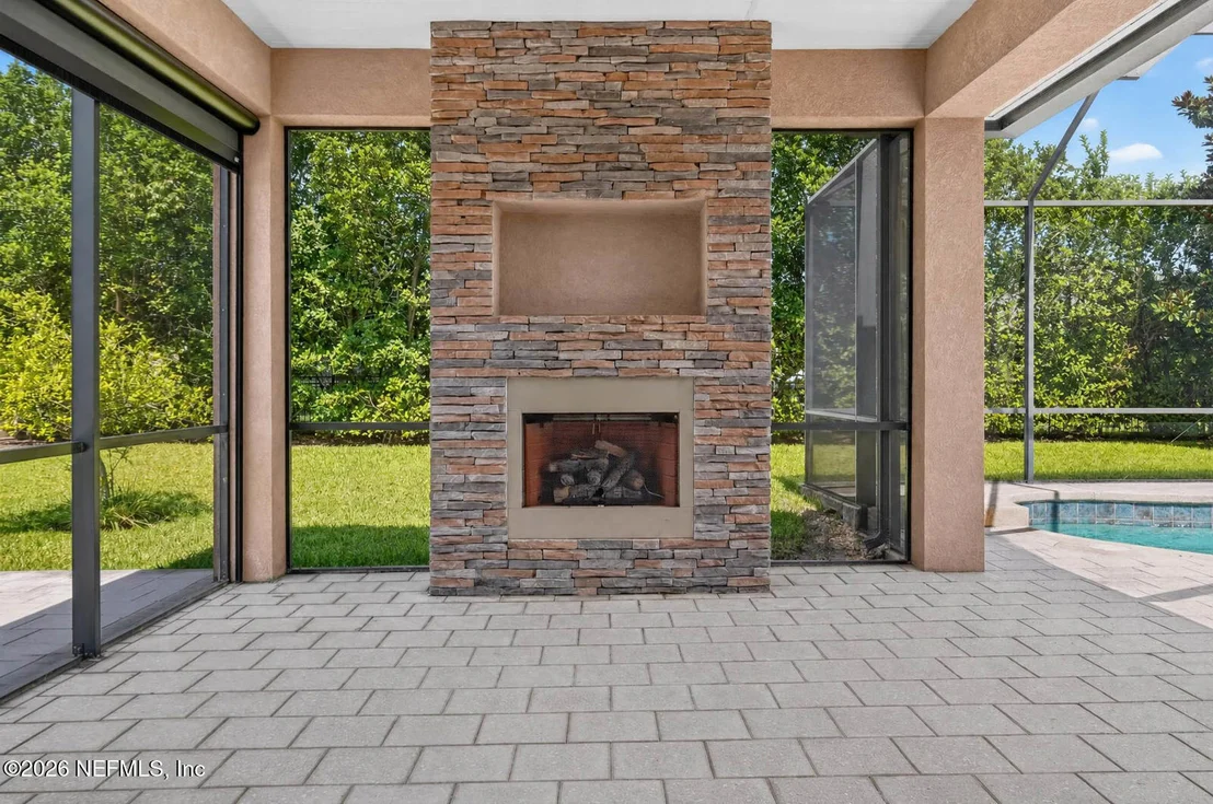 Photo of 412 MARIBELLA Court
