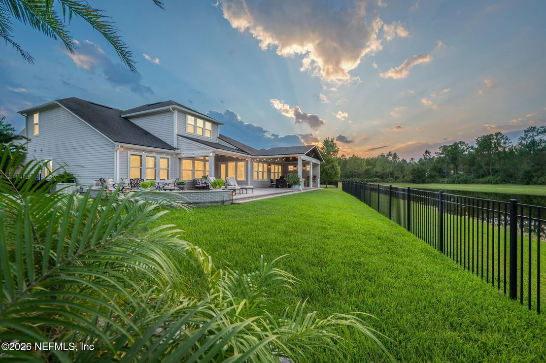 Photo of 681 GLENNEYRE Circle