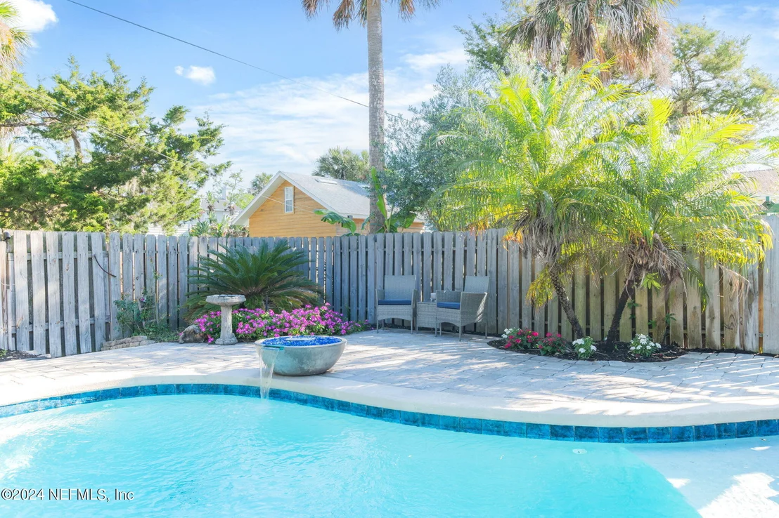 Photo of 6 OGLETHORPE Boulevard
