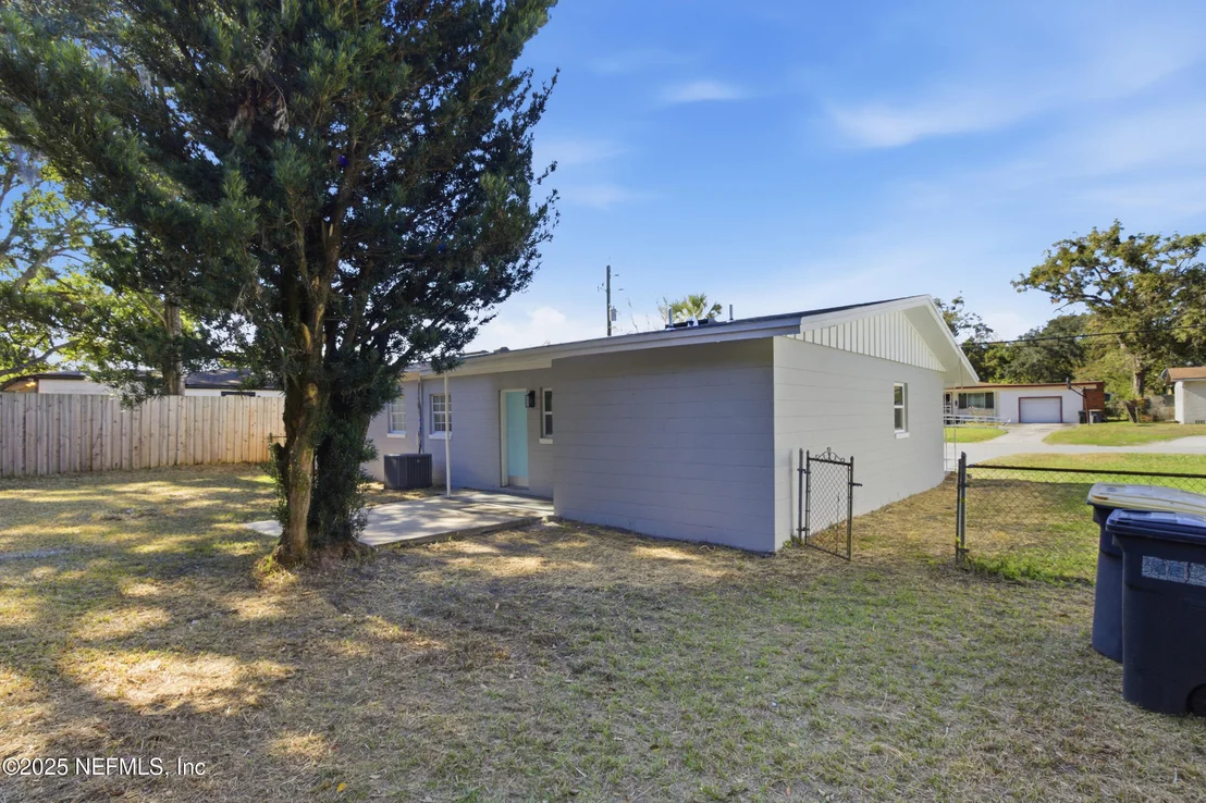 Photo of 2147 MANEY Drive