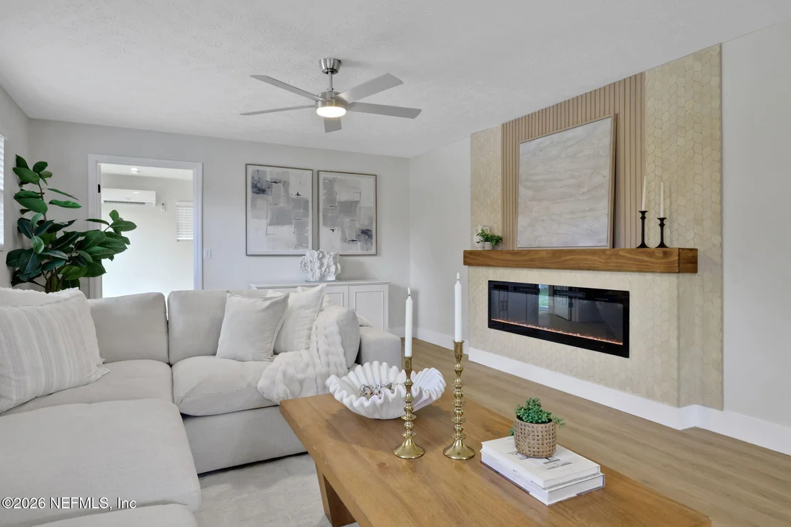 Photo of 509 PENMAN Road