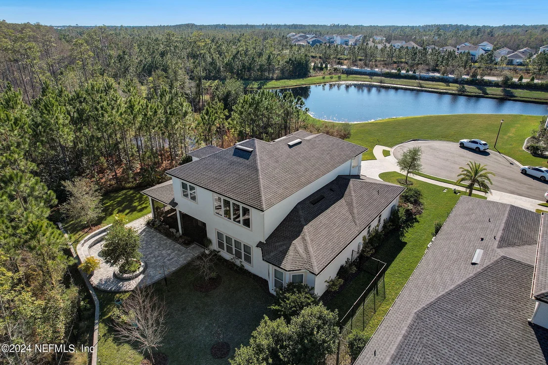Photo of 10152 SILVERBROOK Trail