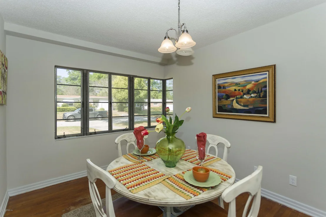 Photo of 2435 ORMSBY Circle W