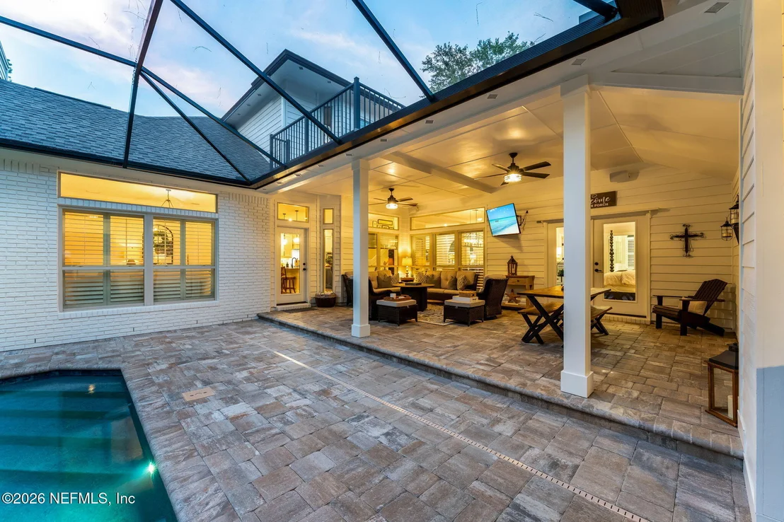 Photo of 1204 CREEK BEND Road