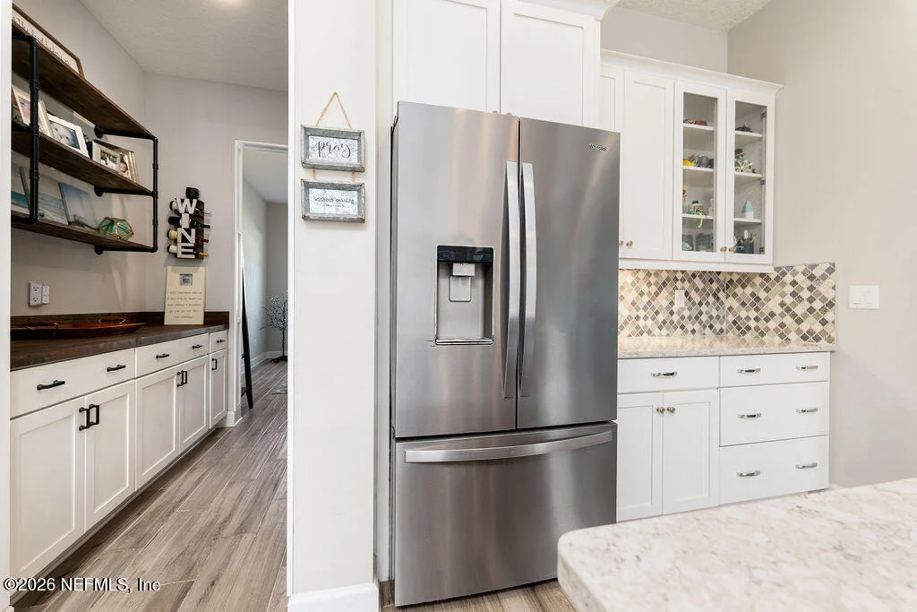 Photo of 818 OUTLOOK Drive