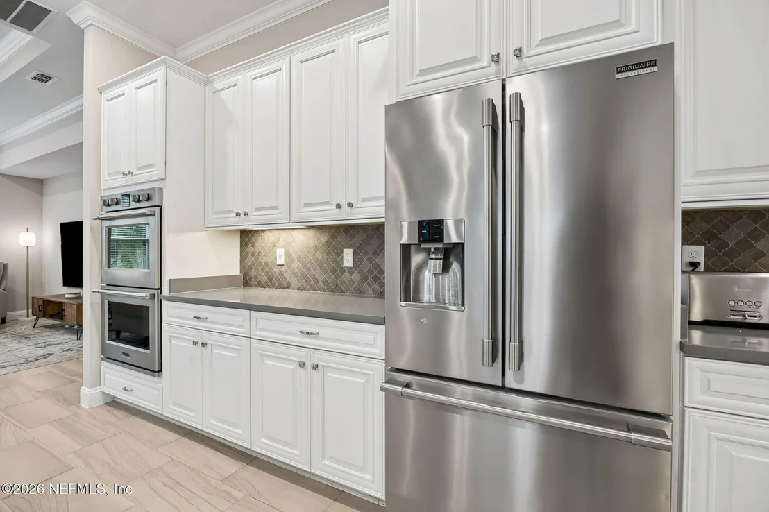 Photo of 323 ASPINWALL Parkway