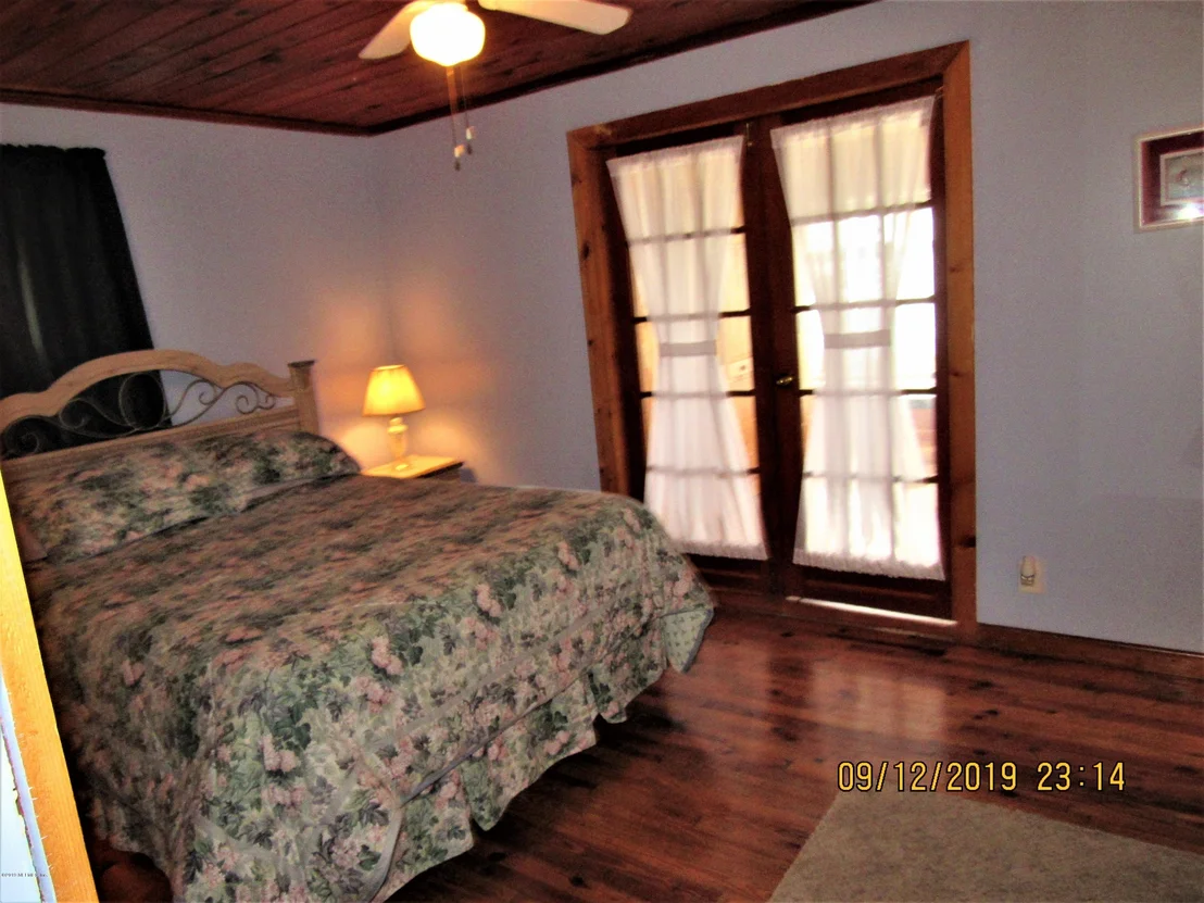 Photo of 263 W RIVER Road