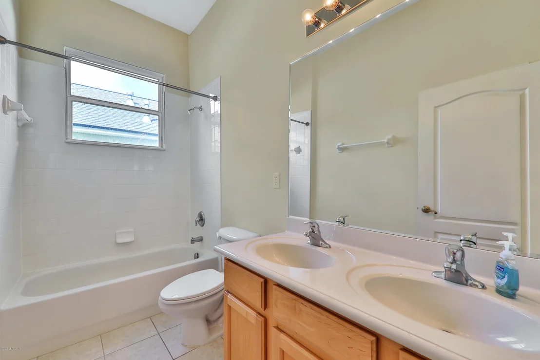 Photo of 804 RILEY Lane