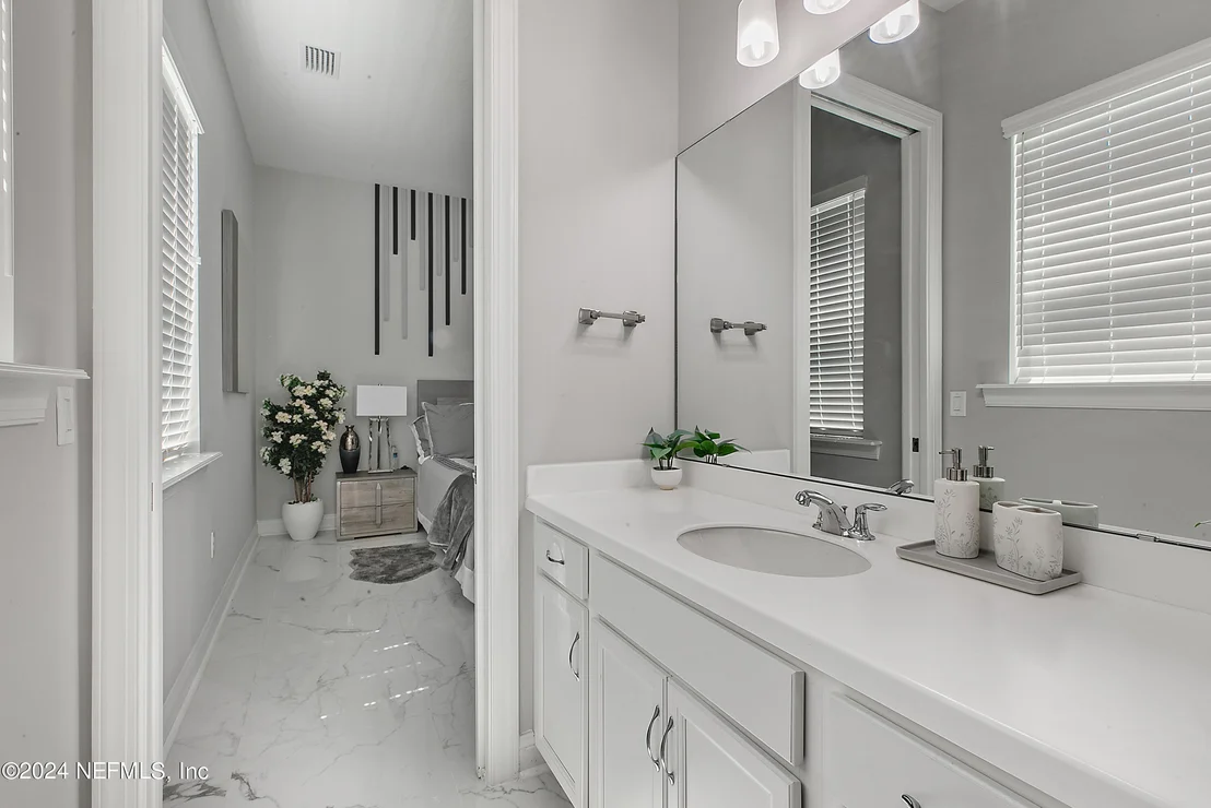 Photo of 10468 SILVERBROOK Trail