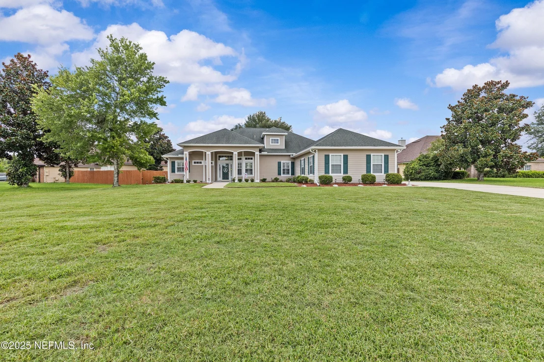 Photo of 9662 RED SQUIRREL Lane