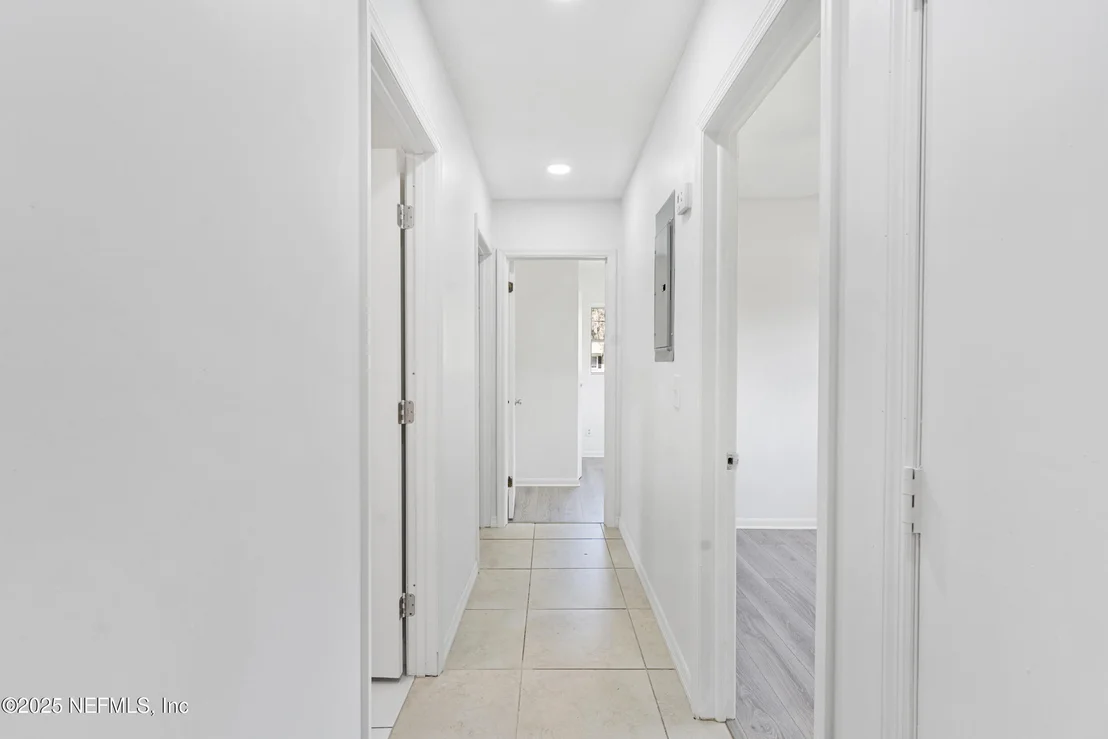 Photo of 2626 LEONID Road