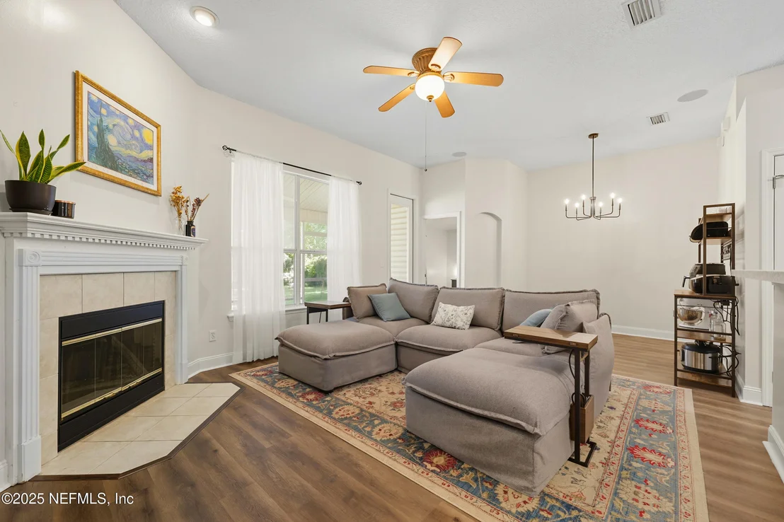 Photo of 4529 MAINMAST Lane
