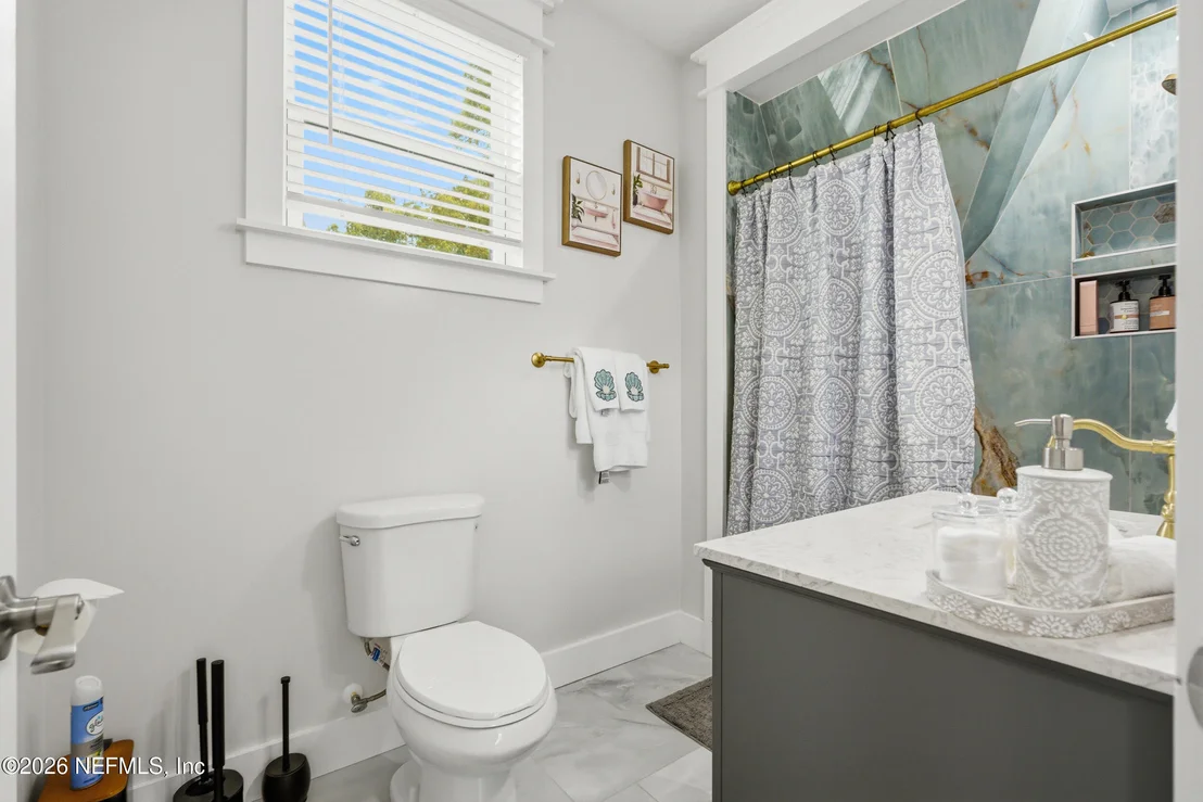 Photo of 1217 WALNUT Street