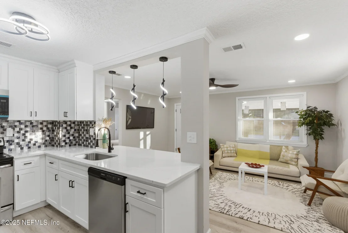 Photo of 2555 BEAVERBROOK Place