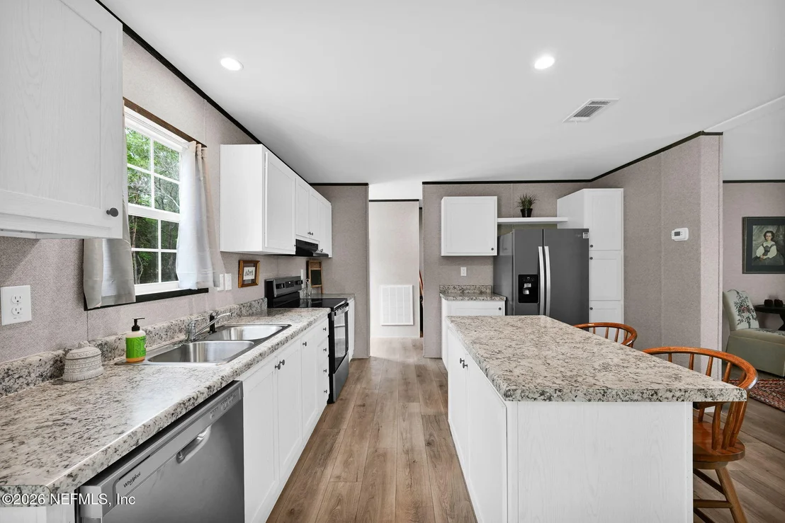 Photo of 295 BADEN POWELL Road